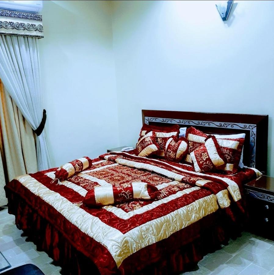 Galaxy Palace Near Millennium Mall Karachi Eksteriør billede