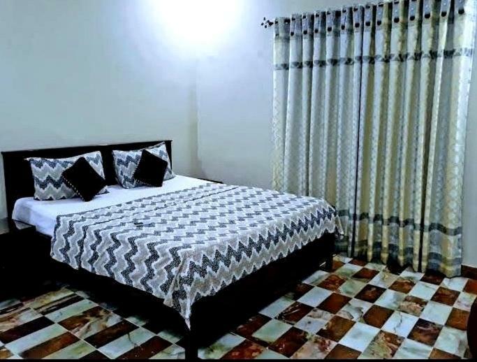 Galaxy Palace Near Millennium Mall Karachi Eksteriør billede