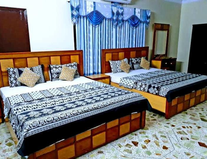 Galaxy Palace Near Millennium Mall Karachi Eksteriør billede